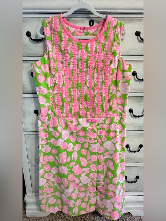 Lilly Pulitzer Dresses & Skirts - XL Vintage The Lilly Lilly Pulitzer Dress EUC